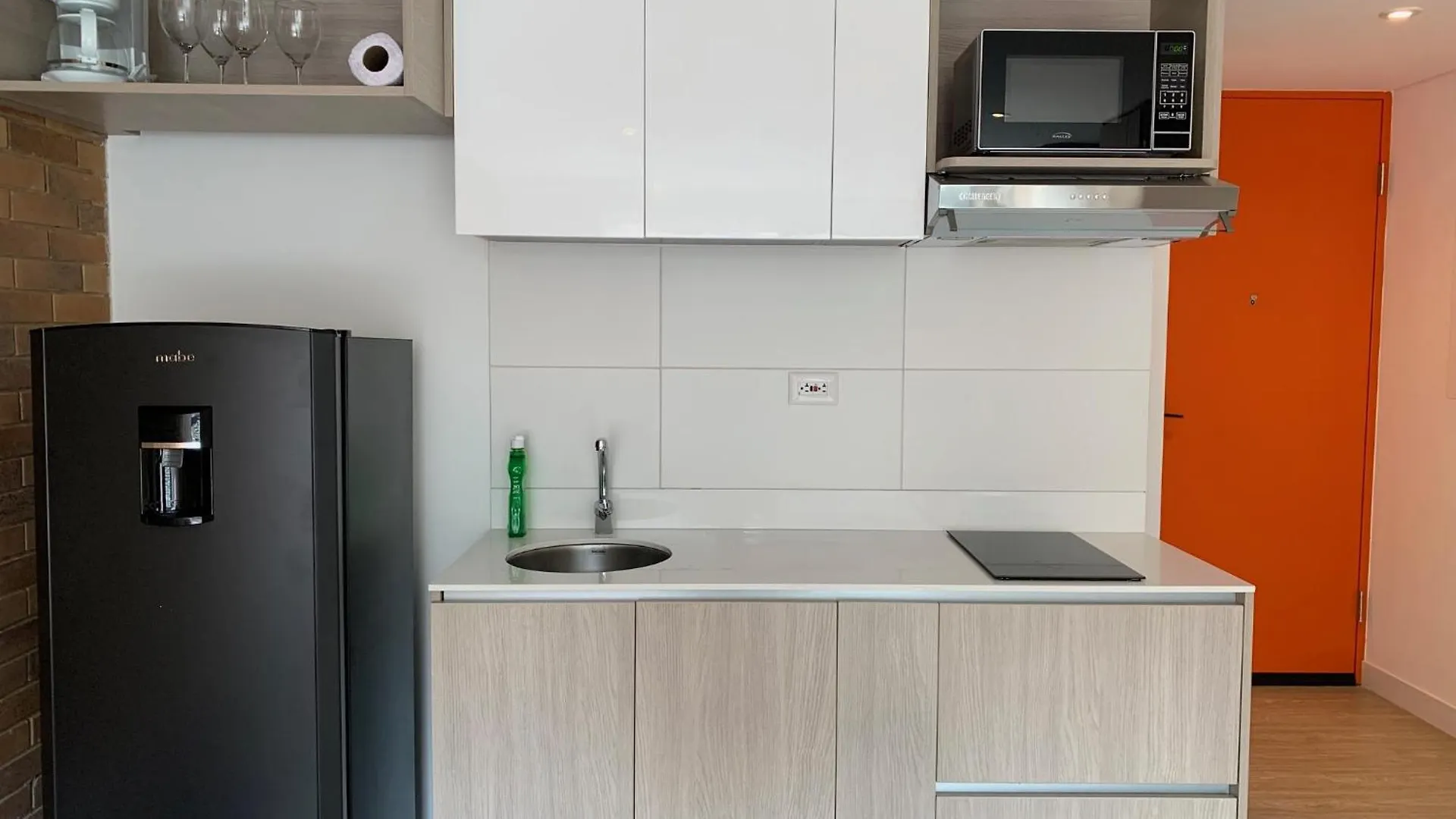 Iluminacion Vista Comodidad Wifi Y Seguridad Bogotá Lägenhet